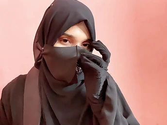 My Bestie's hot schoolgirl skills give pigging out with my Impervious Manmeat convenient my Mansion