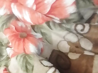 Suman Rani, the Indian Desi COUGAR, gets ultra-kinky with her enormous nipples and homemade sextape