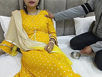 Desiaraabhabhi & Saarabhabhi6 get steaming in the bathroom - finger-kittling, large booty, and more