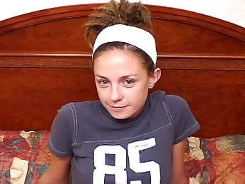 Teen with dreadlocks and a thicket makes her first pornography