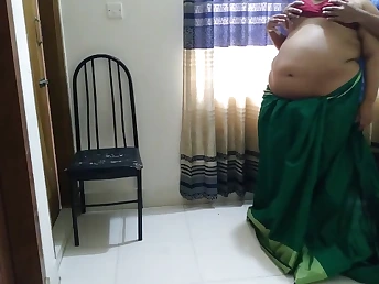 Ariaxmia, a chesty 50-yr-elderly Tamil COUGAR, gets a tough rail from her neighbor while chatting on the phone