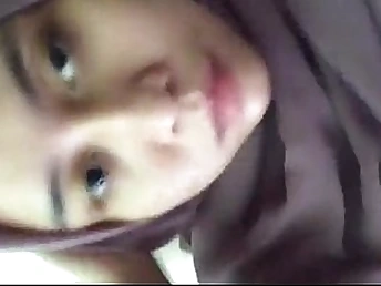 Crazy Indonesian Jilbab Strokes in hijab Solo