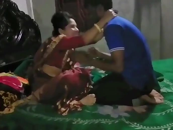 Hot Indian wife Suhagrat Hard fucking blear