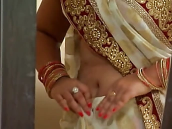 Hindi Desi Actress Deep & Super Steamy Stomach- Button Demonstration - Hindi Masala Display