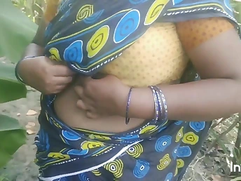 Aunty Saanthi2 gets her pussy pounded by a big weasel words not at home