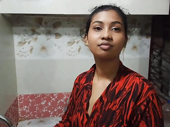 Desi Bhabhi in Counterfeit Pounded by Indian Desi Student in Penetrating Home Video