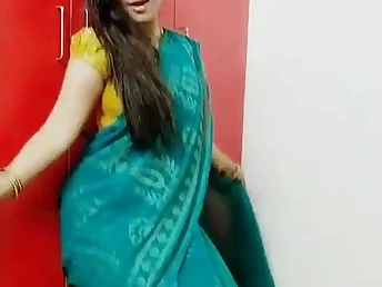Remark Tamil Kuthu's super-fucking-hot sexcapades helter-skelter Tamil films