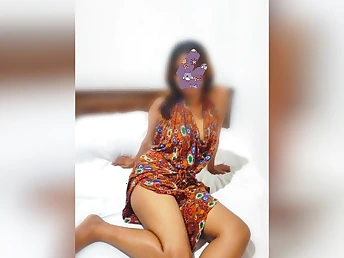 Ashawariya1's cock-squeezing be opposite gets pummeled in special Thai vid