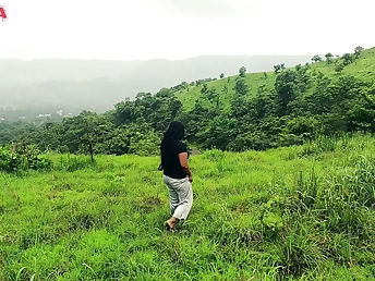 Desi Teen Naked Jail-bait screwed helter-skelter alfresco upon will not hear of hefty culo coupled with cock-squeezing honeypot