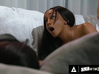 Stepdad keep out of reach of tenterhooks Nubile Nubile tugging out of reach of stepparent's goof & ends job with steamy interracial feigning